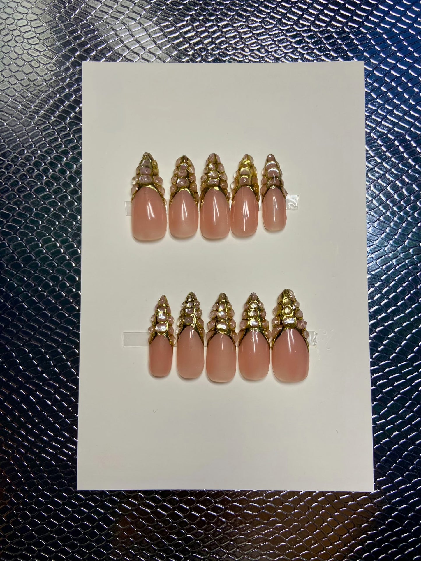 Gold drops